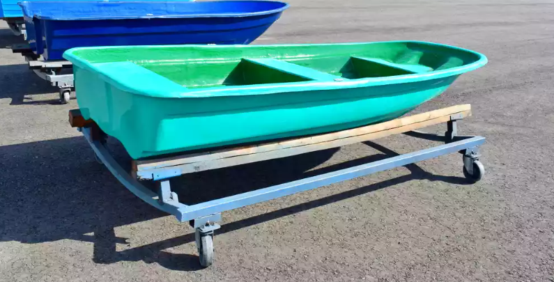 Стеклопластиковая лодка Старт (тримаран) в Батайске