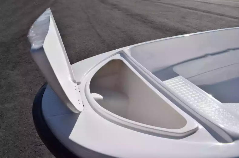 Стеклопластиковая лодка Пингвин (тримаран) в Батайске