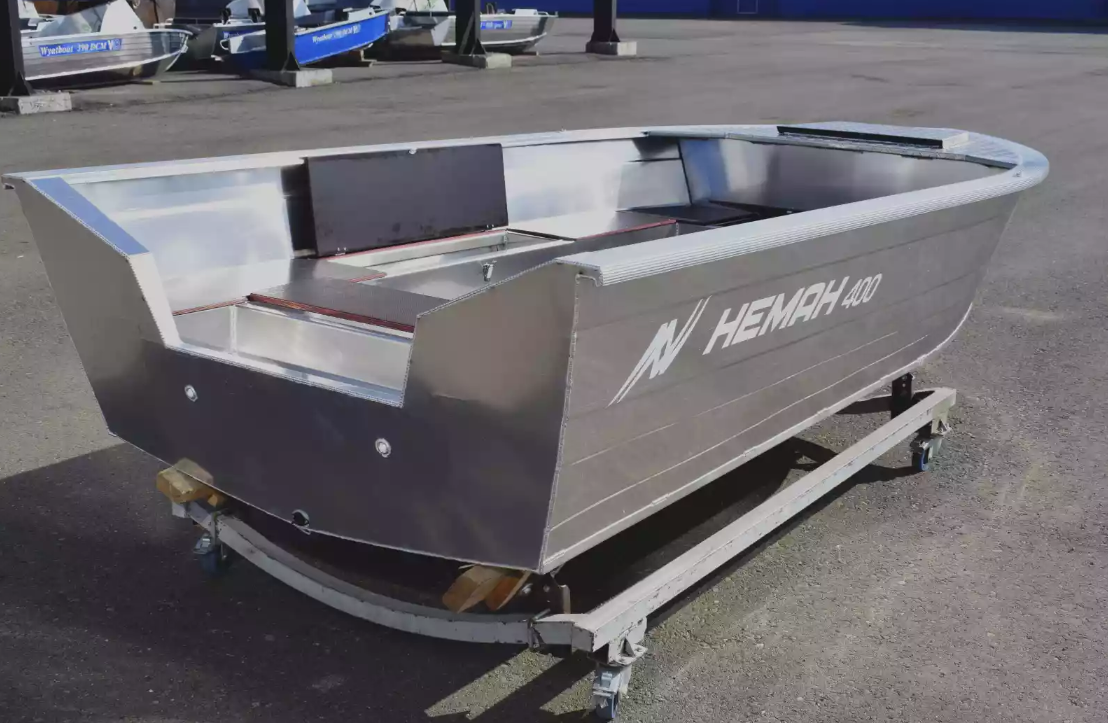 Алюминиевая лодка Неман-400 Р PRO в Батайске