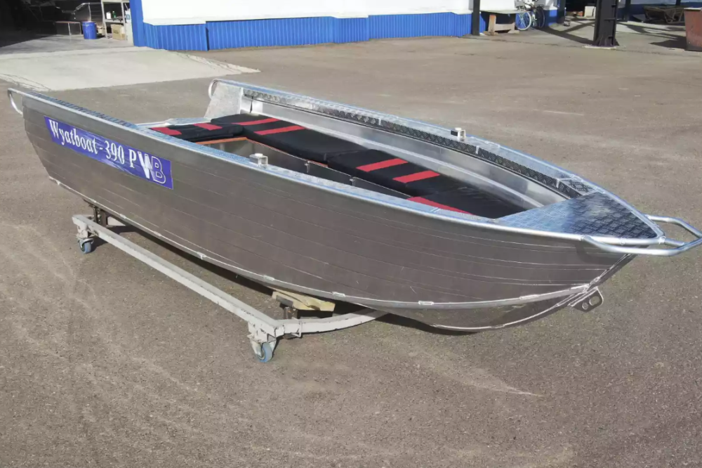 Алюминиевая лодка Wyatboat-390РМ увеличенный борт в Батайске