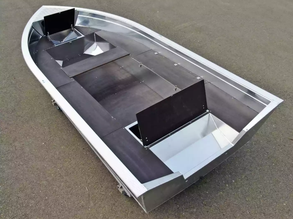 Алюминиевая лодка  Неман-420 в Батайске