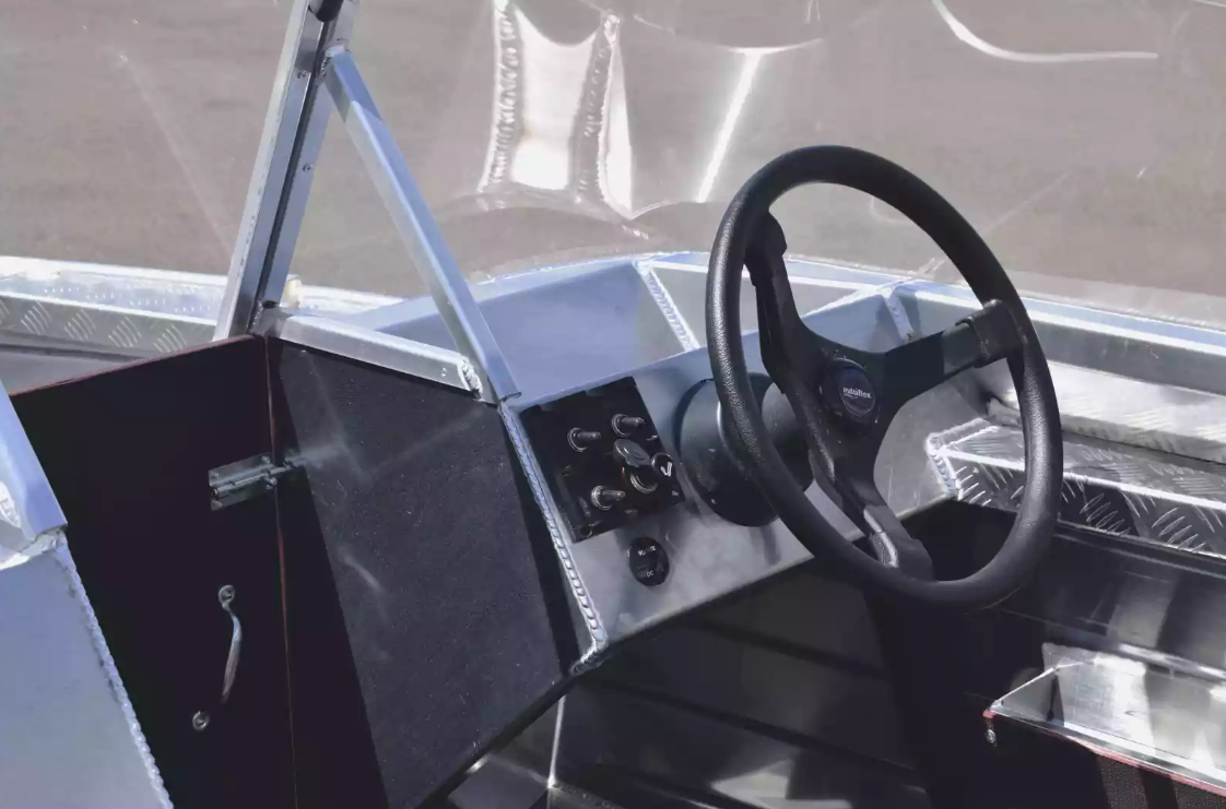 Алюминиевая лодка Wyatboat-390 DCM в Батайске