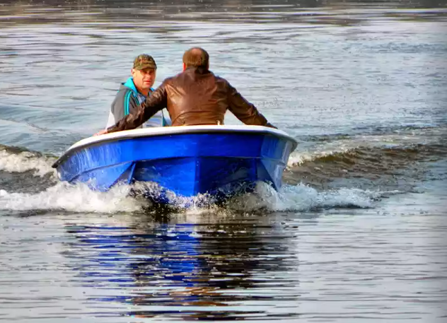 Стеклопластиковая лодка Wyatboat 430 тримаран в Батайске