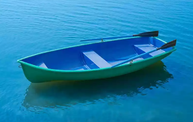 Стеклопластиковая лодка Дельфин в Батайске