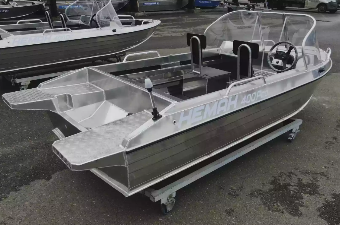 Алюминиевая лодка  Neman-400 PRO в Батайске