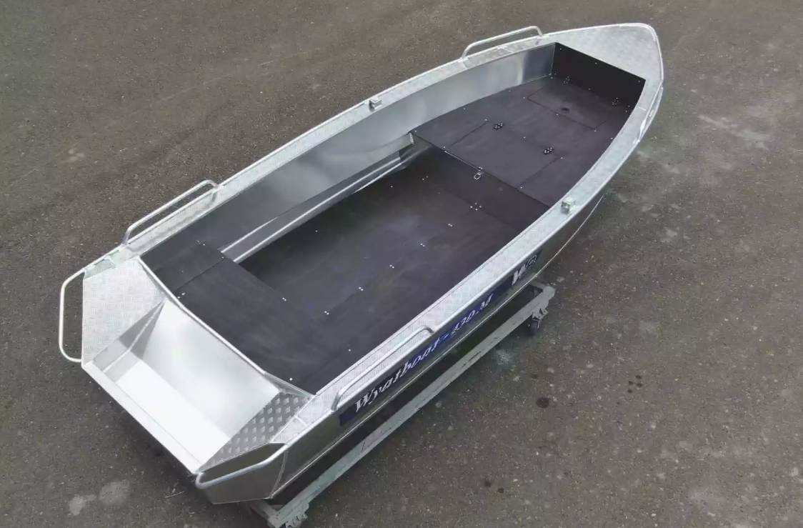 Алюминиевая лодка  Wyatboat-430М FISH в Батайске