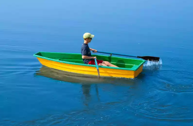 Стеклопластиковая лодка Малютка в Батайске