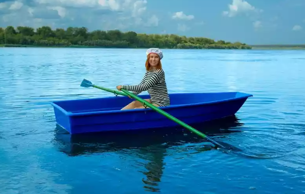 Стеклопластиковая лодка Малютка в Батайске