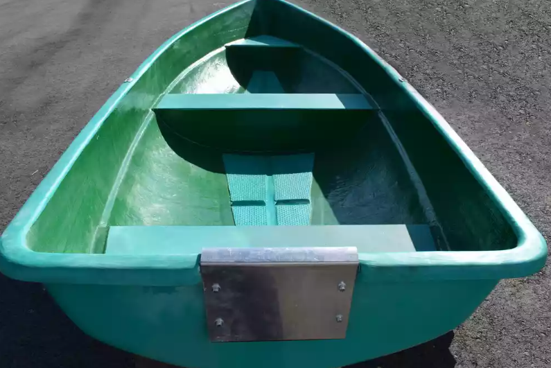 Стеклопластиковая Лодка Голавль в Батайске