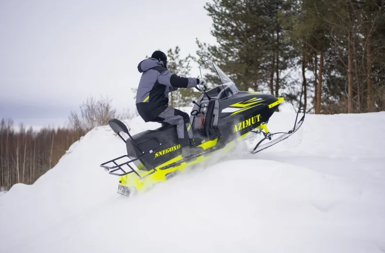 Миниснегоход Бурлак Азимут 20 л.с.  Б/У в Батайске