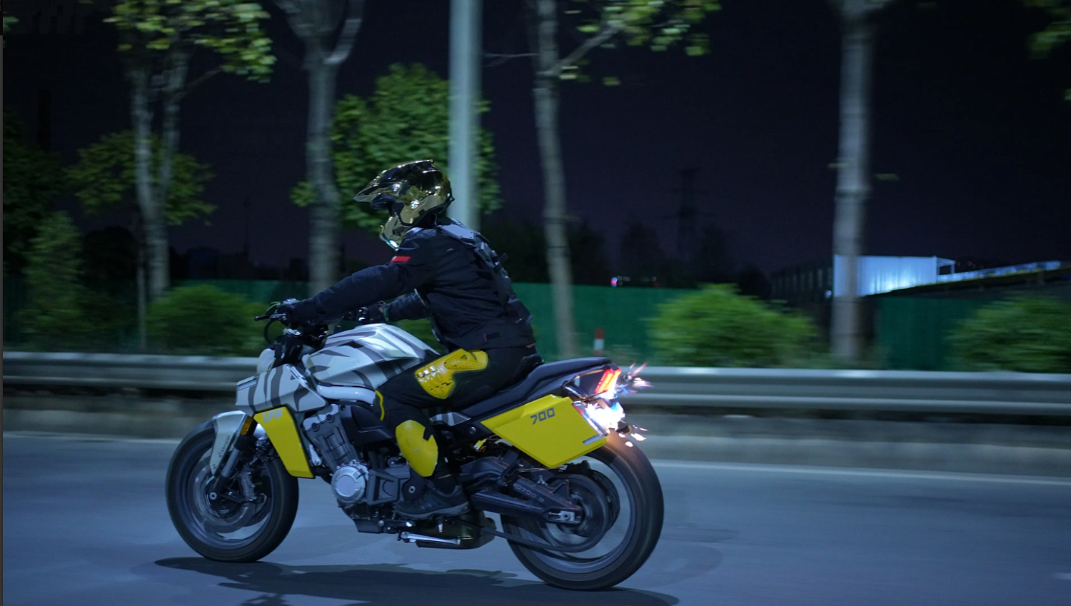 Мотоцикл Benda LFS 700 в Батайске